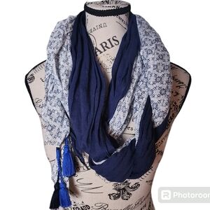 Maurices Women's Cotton Blue and White Scarf